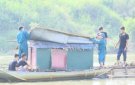 XÃ XUÂN THIÊN TỔ CHỨC GIẢI BẢN TÀU, THUYỀN CỦA HỘ SINH SỐNG TRÊN SÔNG ĐÃ ĐƯỢC CẤP ĐẤT Ở VÀ HỖ TRỢ LÀM NHÀ TRÊN BỜ SINH SỐNG ỔN ĐỊNH.