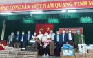 XÃ XUÂN THIÊN: TỔ CHỨC TIẾP NHẬN TRANG THIẾT BỊ VẬT TƯ Y TẾ ỦNG HỘ CÔNG TÁC PHÒNG, CHỐNG DỊCH COVID -19