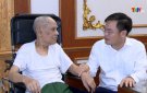 ĐỒNG CHÍ CHỦ TỊCH UBND HUYỆN THỌ XUÂN HOÀNG VĂN ĐỒNG THĂM, TẶNG QUÀ CHIẾN SĨ ĐIỆN BIÊN TẠI XÃ XUÂN THIÊN